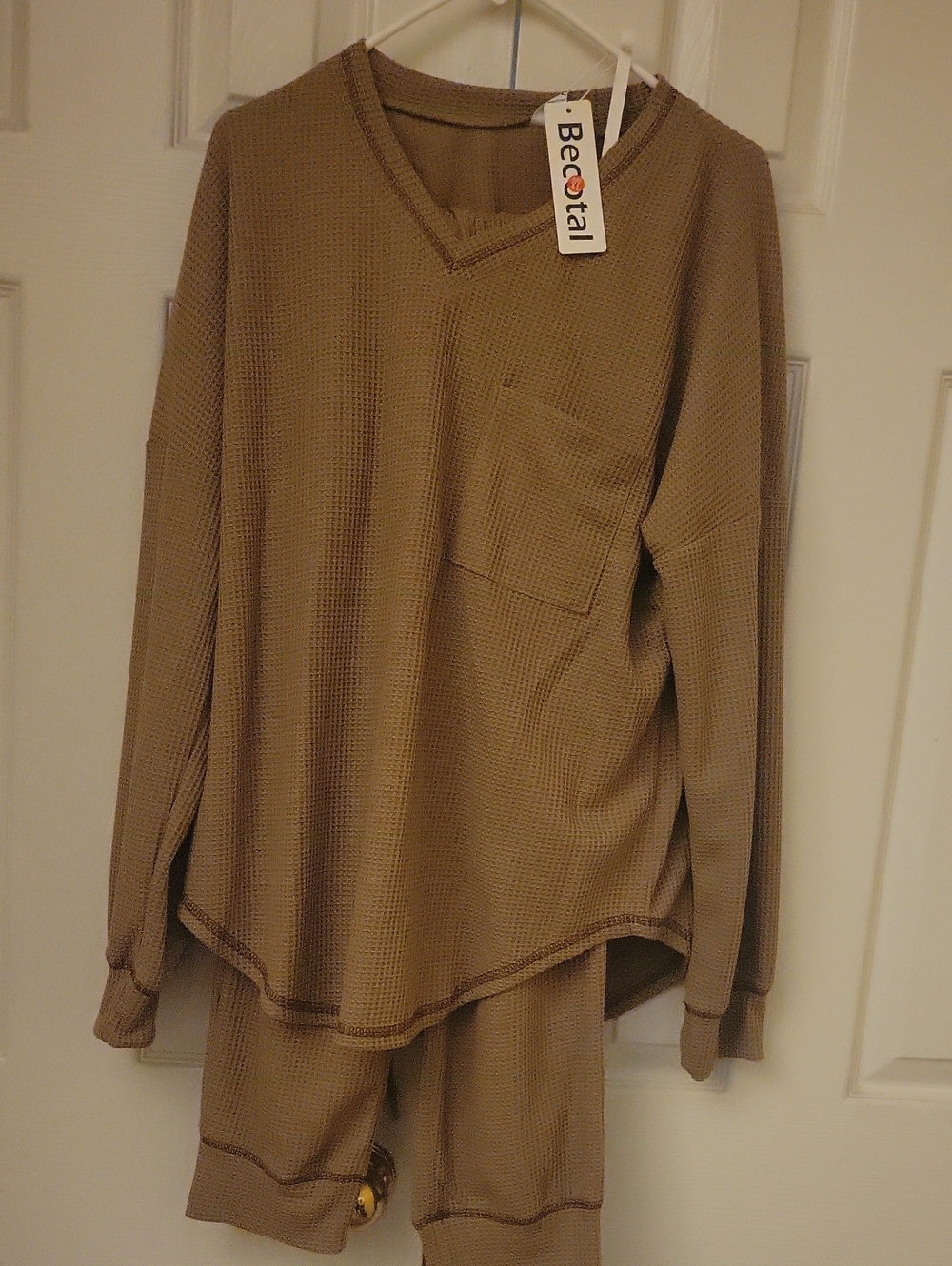 Womens Long Sleeve Waffle Knit Sweater Set in Tan